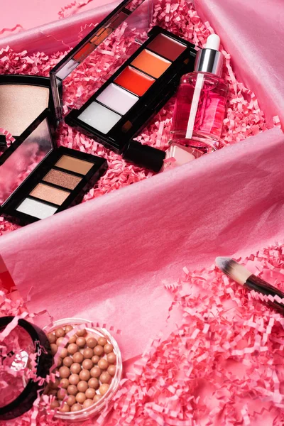 Beauty Box Con Cosmetici Trucco Riempiti Con Materiale Imballaggio Carta — Foto Stock