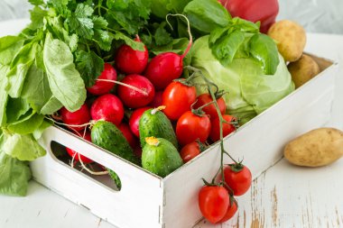 Çiftçi pazarından taze sebze yelpazesi