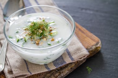 Tarator çorba malzemeleri