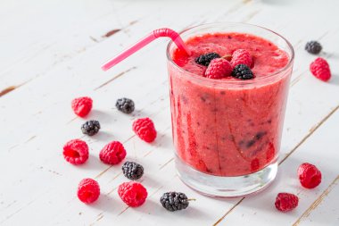 Rasberry smoothie malzemeleri