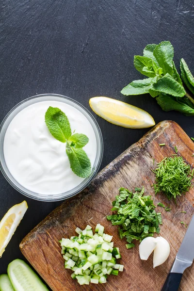 Tzatziki sauce preparation — Stock Photo, Image