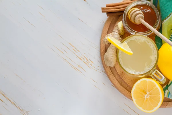 콜드 케어-차, 꿀, 레몬 — 스톡 사진