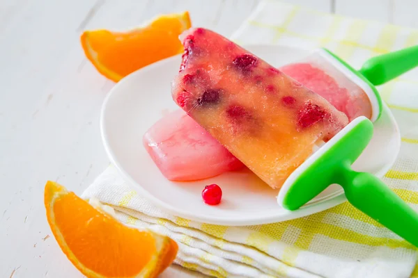 Brotes de hielo de frutas — Foto de Stock