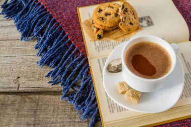 Sonbahar yaşam tarzı - sıcak çikolata