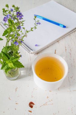 iş kahvaltı kavramı ile çay