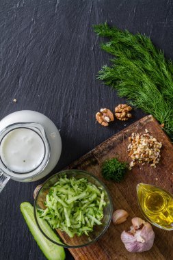 Tarator çorba malzemeleri