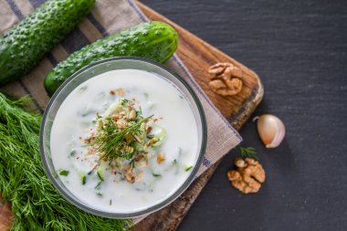 Tarator çorba malzemeleri