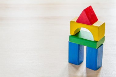 renkli oyuncaklar çocuklar için