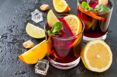 Sangria içki malzemeleri