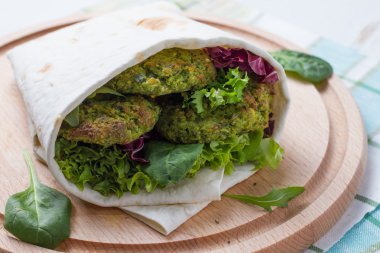 Hizmet falafel şal