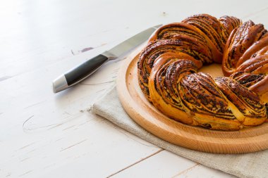 Haşhaş halka şeklinde rulo