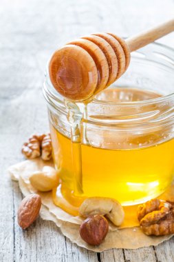 Deli bal ve Kepçe yelpazesi