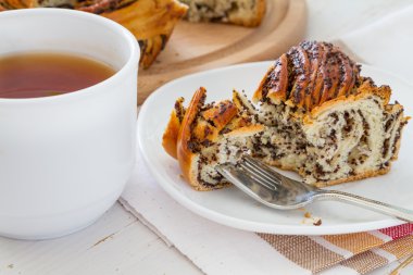 Haşhaş halka şeklinde rulo