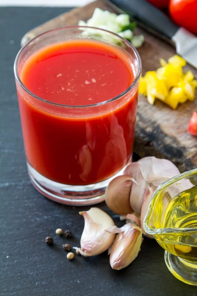 Gazpacho yaz çorbası malzemeler — Stok fotoğraf