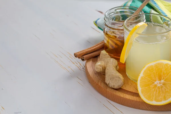 冷ケア - 紅茶、蜂蜜、レモン — ストック写真