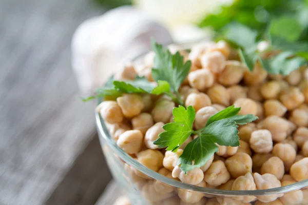 Hummus ingrediënten - kikkererwten — Stockfoto