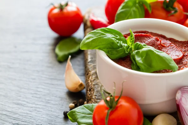 Ingredientes molho de tomate — Fotografia de Stock