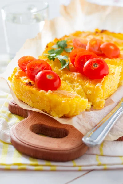 Polenta - traditionell majs maträtt — Stockfoto