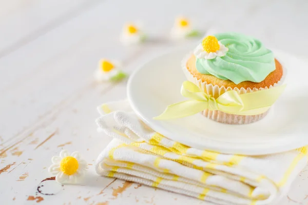 Voorjaar cupcakes voorbereiding — Stockfoto