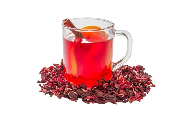 Thé Hibiscus dans une tasse en verre — Photo