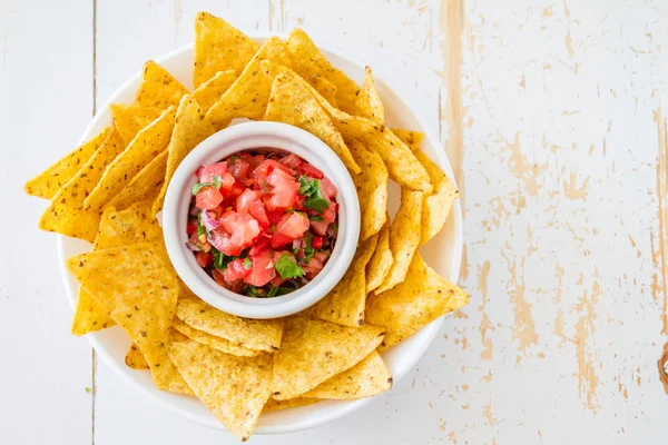 Salsa sauce and nachos — Stock Photo, Image