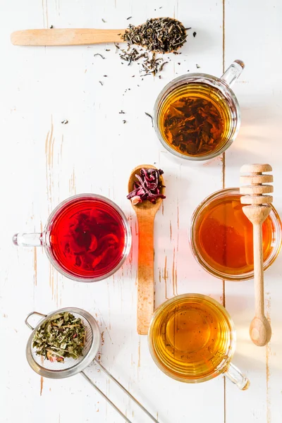 Surtido de té en frasco de vidrio con miel — Foto de Stock