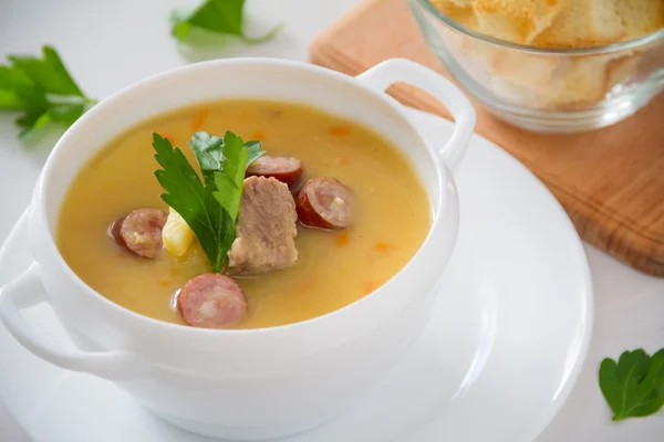 Pea soup in white bowl — Stock Image Pea soup in white bowl Stock Photo