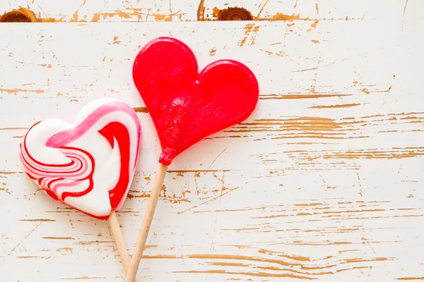 발렌타인 하루 개념-심장 모양의 롤리 팝 — 스톡 사진