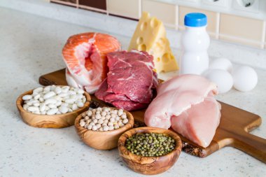 Selection of protein sources in kitchen