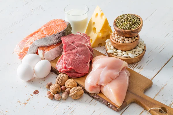 Seleção de fontes de proteína na cozinha — Fotografia de Stock