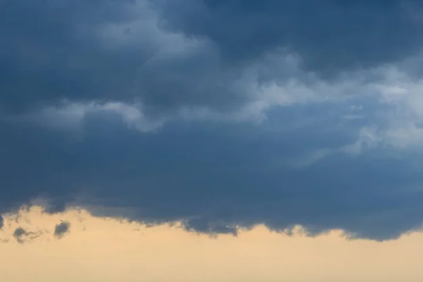 Nubes Tormenta Pesada Azul Oscuro Antes Una Tormenta Huracán Nubes — Foto de Stock