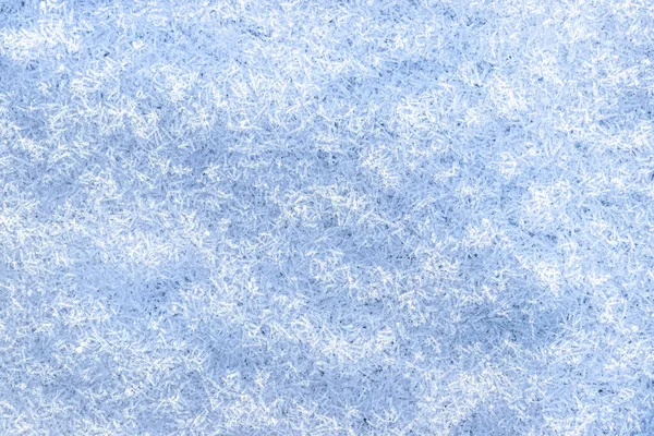 Güneş Işığıyla Aydınlatılan Kar Kristallerinin Üst Görüntüsü Yakın Çekim Kış — Stok fotoğraf