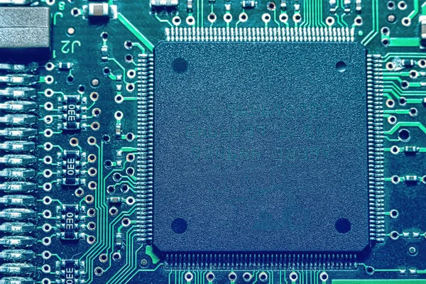 Microchips Geïntegreerd Het Bord Het Microcircuit Gefotografeerd Close — Stockfoto
