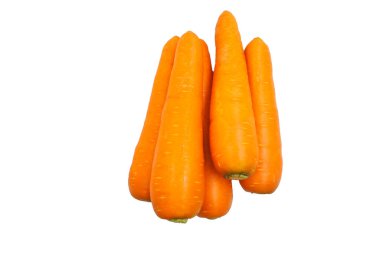 Beyaz arka planda üst görünüm havuçları üst üste dizilmiş.