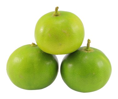 beyaz arkaplanda izole kireç