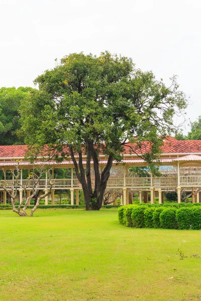 Mrigadayavan Palace (maruekhathaiyawan Palast) in Cha-am, Thailand — Stockfoto