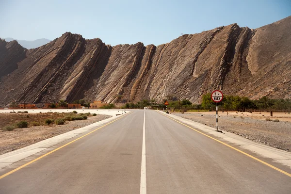 Fantastiska bergslandskapet i Musandam halvön, Oman — Stockfoto