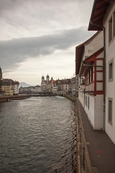 Şehir manzaraları şehir Luzern (dört Kanton), İsviçre — Stok fotoğraf