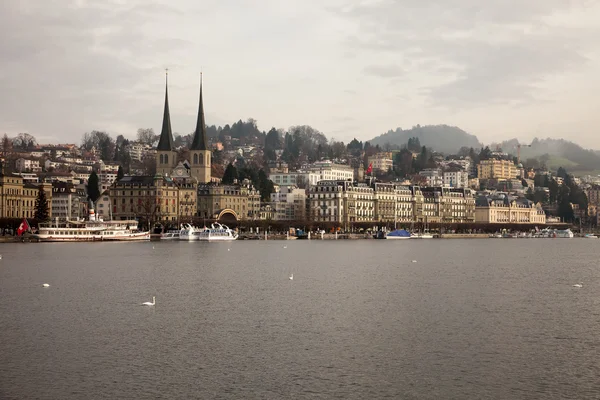 Şehir manzaraları şehir Luzern (dört Kanton), İsviçre — Stok fotoğraf