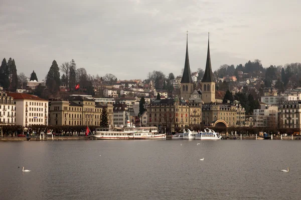 Şehir manzaraları şehir Luzern (dört Kanton), İsviçre — Stok fotoğraf