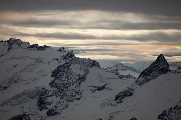 Incroyable paysage de montagne d'Engelberg, Suisse — Photo