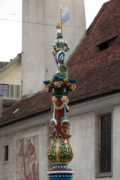 Zwitserse standbeeld centrum van Luzern, Zwitserland — Stockfoto