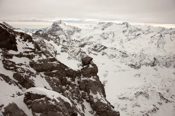 Incredibile paesaggio montano da Engelberg, Svizzera — Foto Stock