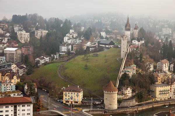 Musegg Wall és a tornyok, Luzern, Svájc — Stock Fotó