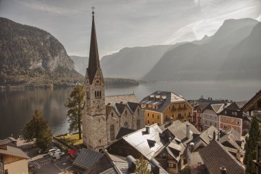 Hallstatt, kent merkezine ve göl, Salzkammergut bölge, Avusturya
