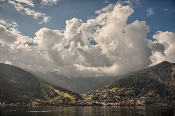 Beautiful view of of Zell am See with Zeller Lake, Salzburger Land, Austria — Stok fotoğraf