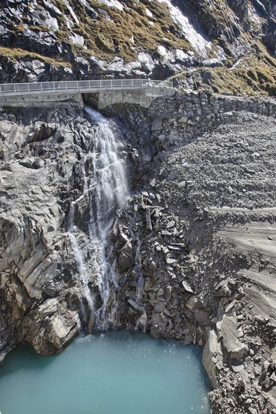 Pequeña cascada cerca de Kaprun - Zell am See, Austria — Foto de Stock