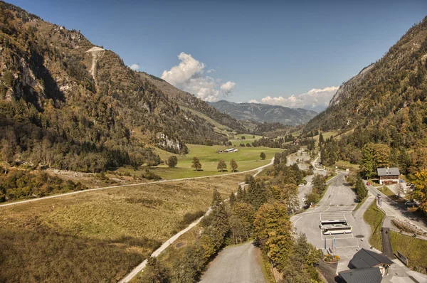 Valle verde cerca de Kaprun - Zell am See, Austria — Foto de Stock