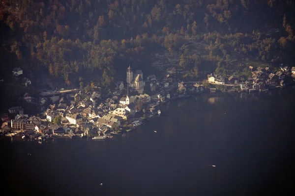 Hallstatt, göl ve kent, Salzkammergut, Avusturya havadan görünümü — Stok fotoğraf