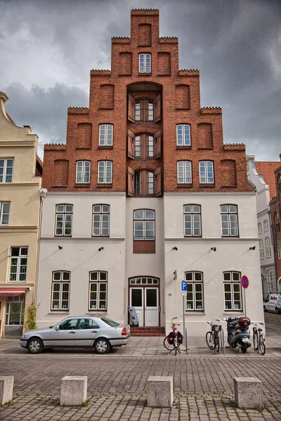 Urban scene in the historic old town of Lubeck, Germany — Stock Photo, Image